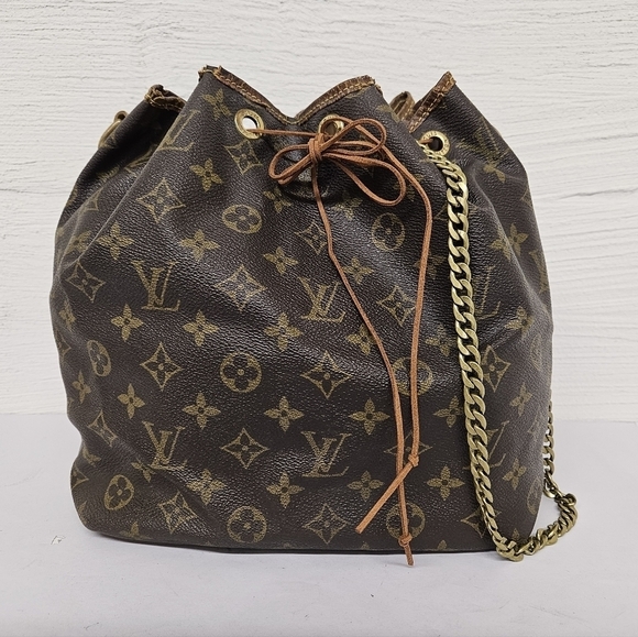 Louis Vuitton Noe Bucket Crossbody Bag in Brown Monogram Canvas and Leather - Picture 6 of 16